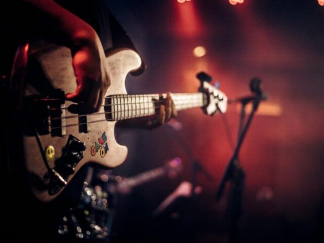 Physical Graffiti. Performing Led Zeppelin.