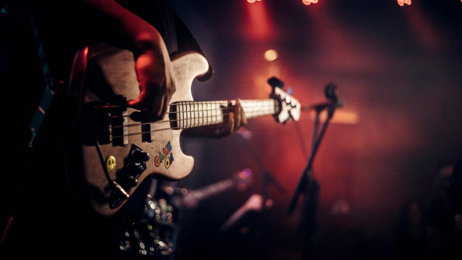 Physical Graffiti. Performing Led Zeppelin.