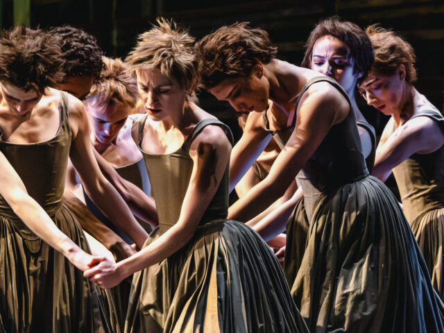MANON – Massenet. Royal Ballet & Opera.