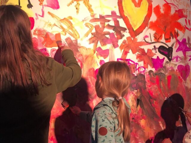 Junge Kunstnacht. GGS Im Kirchfeld & OGS Räuberhöhle. Kunstnacht Leverkusen 2026.