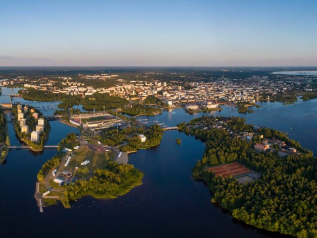 Oulu – Wo Frieden, Luftgitarren und Eiskunst Geschichten schreiben. Eine Reise nach Finnland.