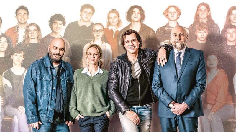KLASSENTREFFEN – T’AS PAS CHANGE