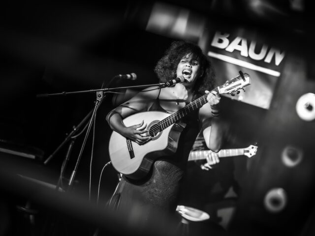 Cláudia Sofia Trio